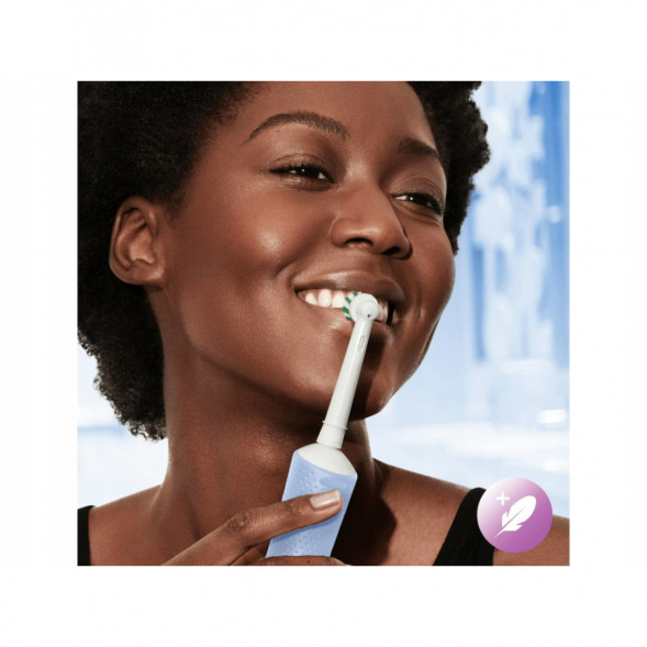 Электрическая зубная щетка Oral-B Vitality Pro D103, голубой в Калуге